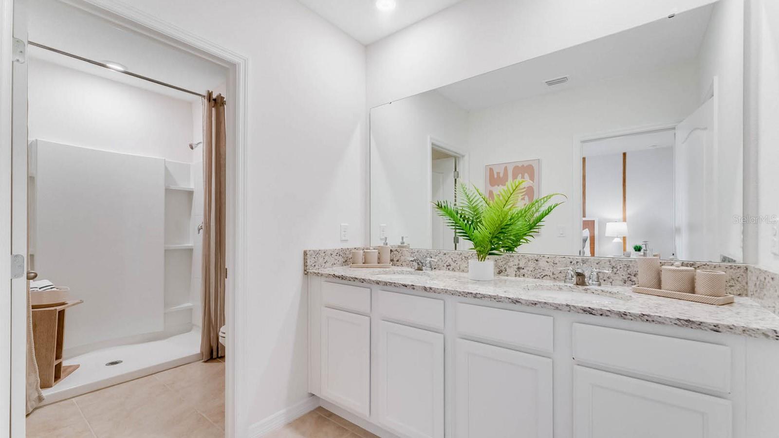 2204 TONGASS BND, DAVENPORT, FL, 33837
