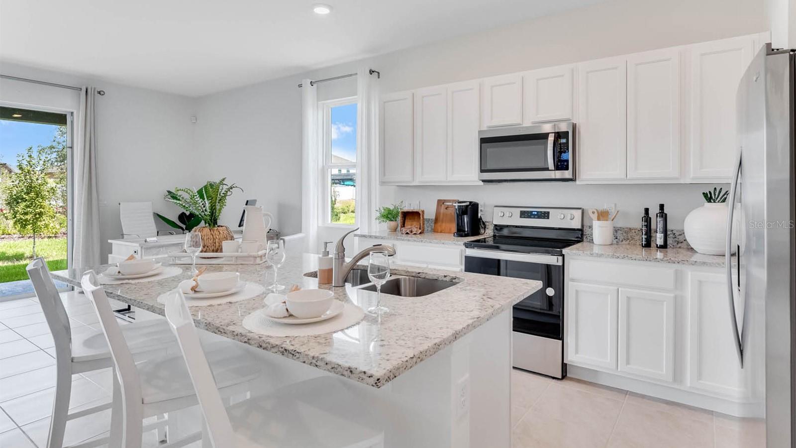 2204 TONGASS BND, DAVENPORT, FL, 33837