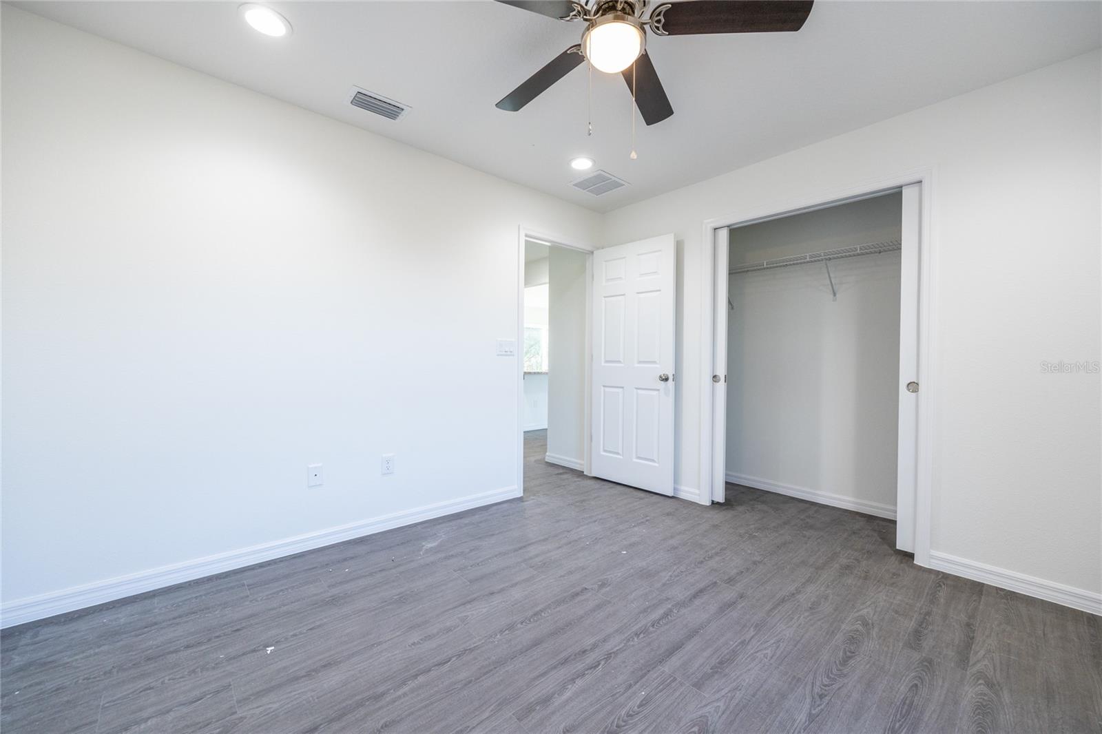 700 FISHER RD, OCKLAWAHA, FL, 32179