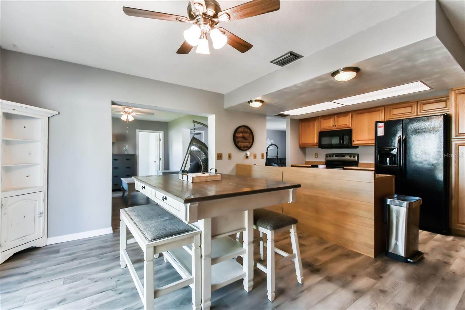 11303 86TH AVE, SEMINOLE, FL, 33772