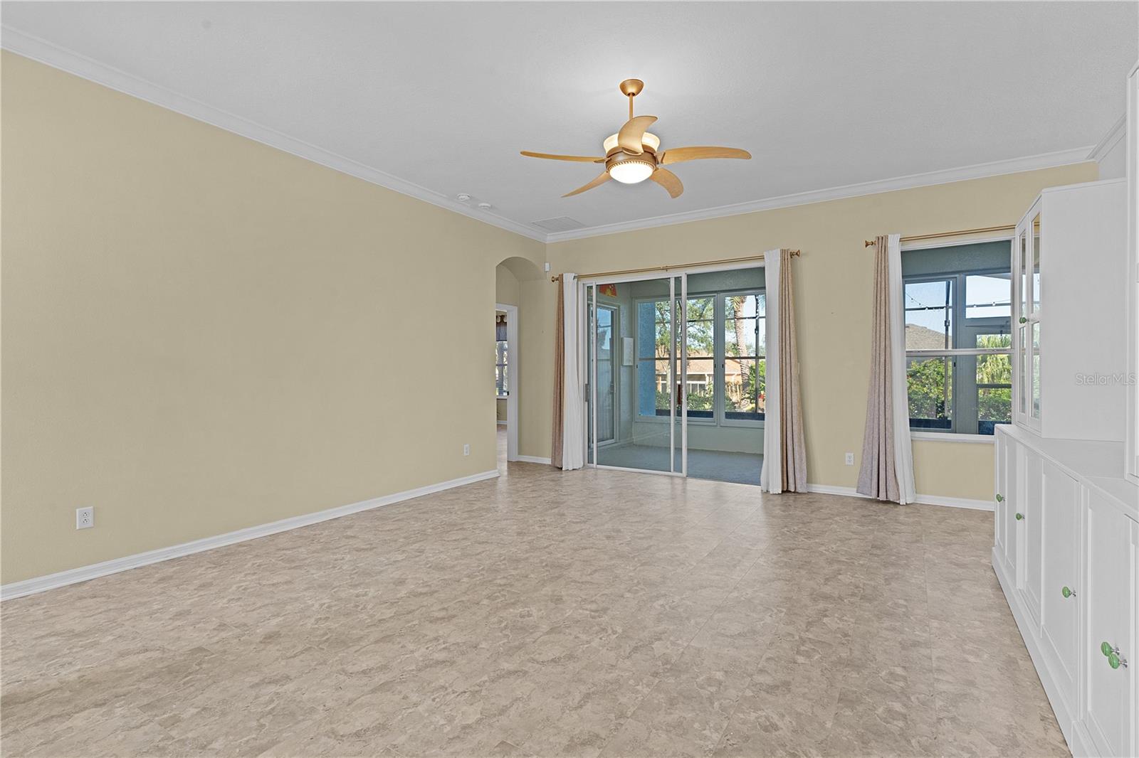 25304 FOREST OAK CT, LEESBURG, FL, 34748