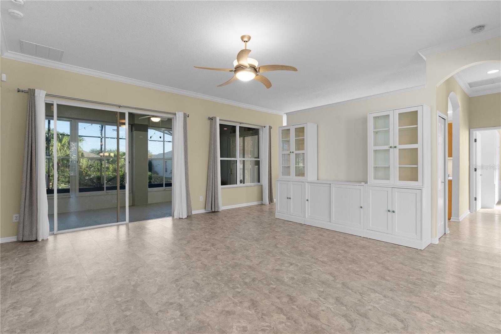 25304 FOREST OAK CT, LEESBURG, FL, 34748