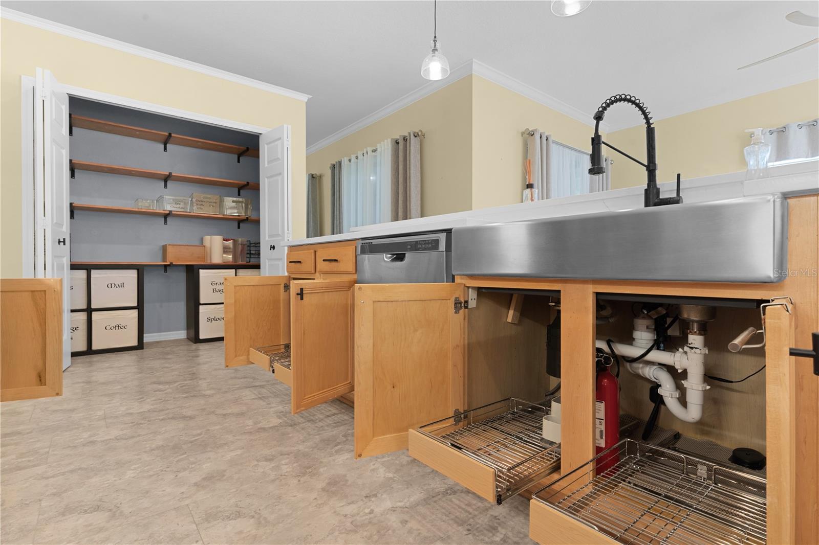 25304 FOREST OAK CT, LEESBURG, FL, 34748