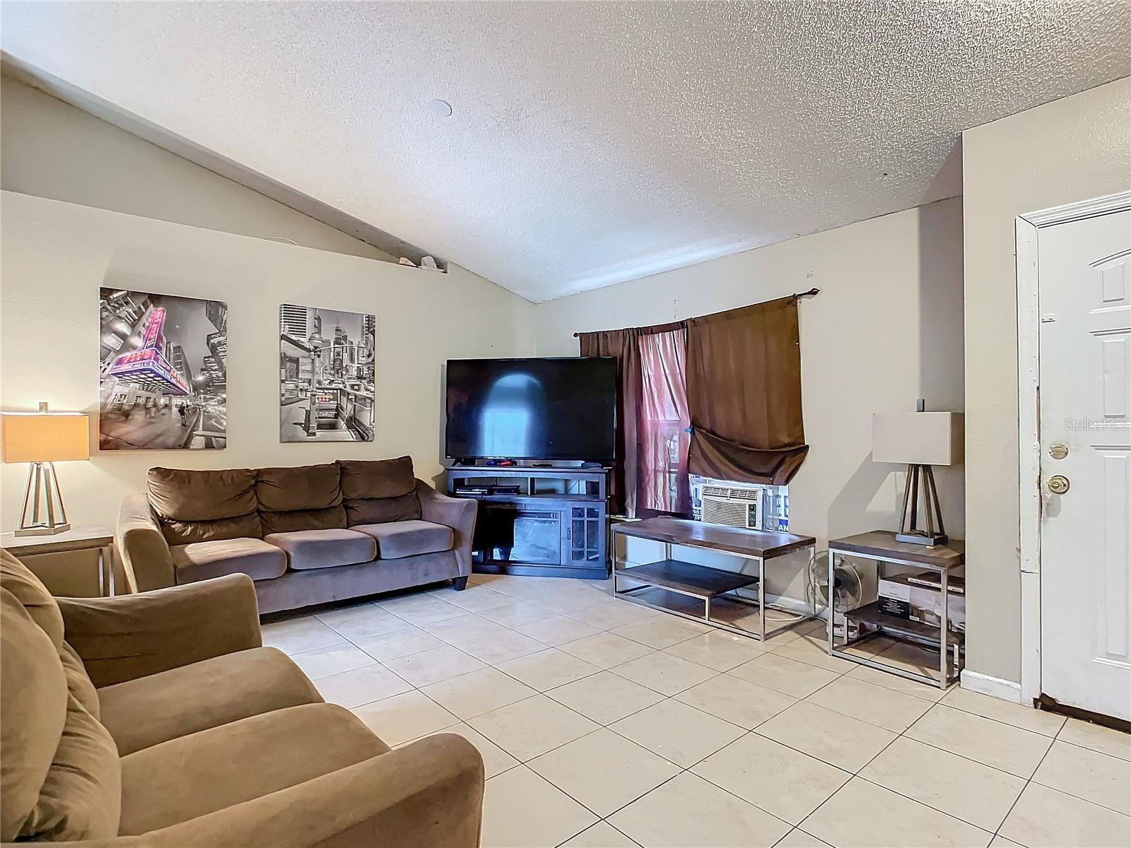 1695 WHIPPLE DR, DELTONA, FL, 32738