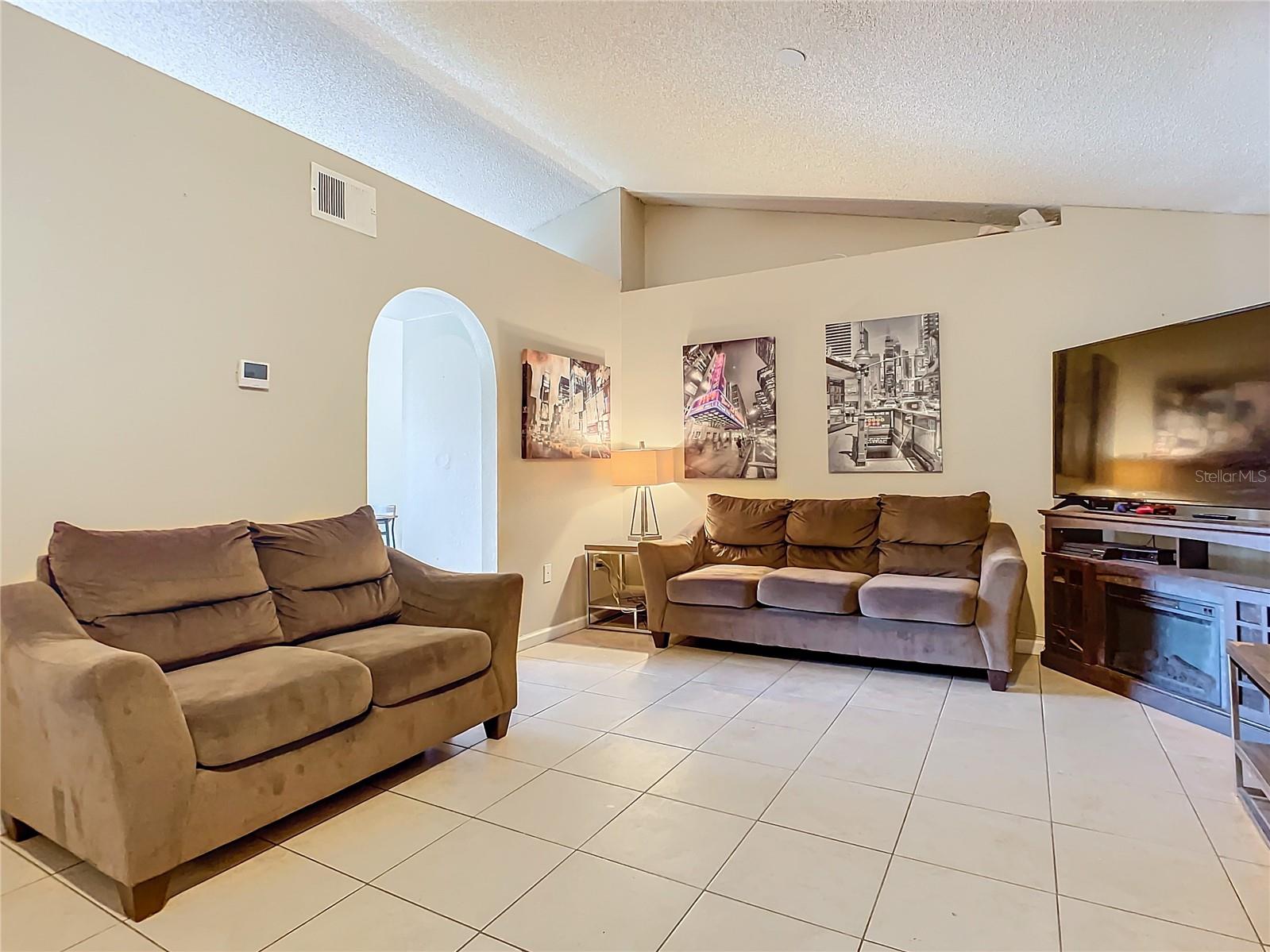 1695 WHIPPLE DR, DELTONA, FL, 32738