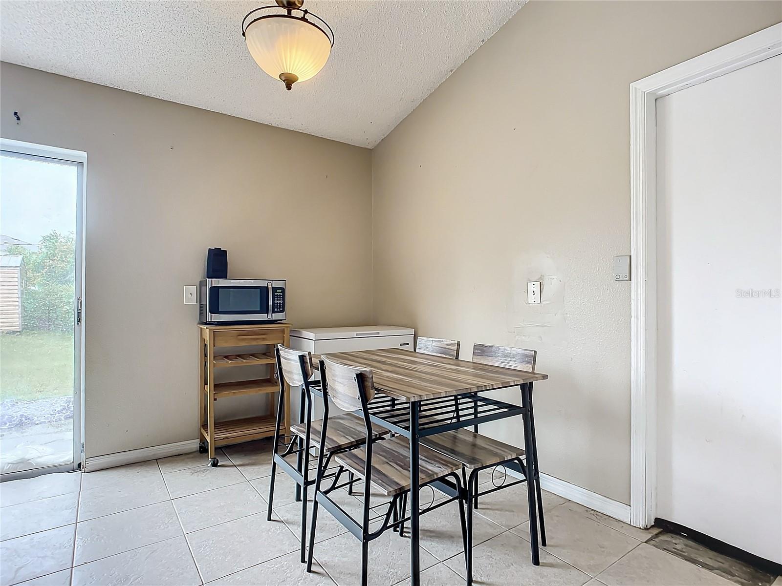 1695 WHIPPLE DR, DELTONA, FL, 32738