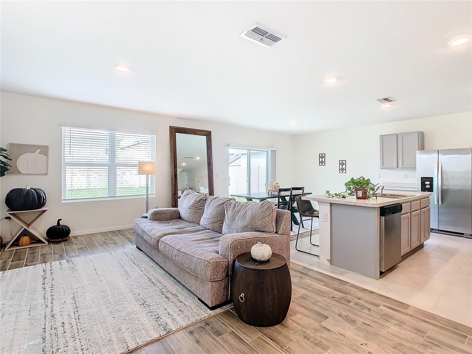 738 CHINOY RD, DAVENPORT, FL, 33837