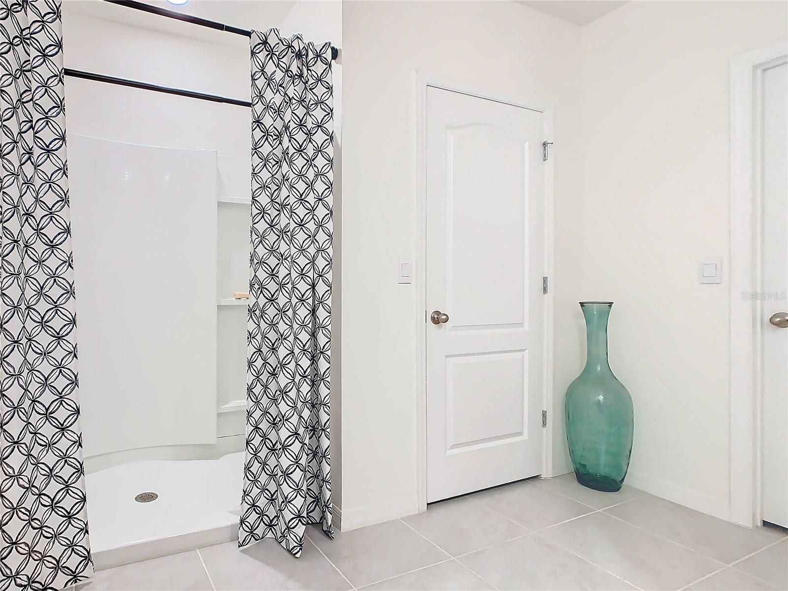 738 CHINOY RD, DAVENPORT, FL, 33837