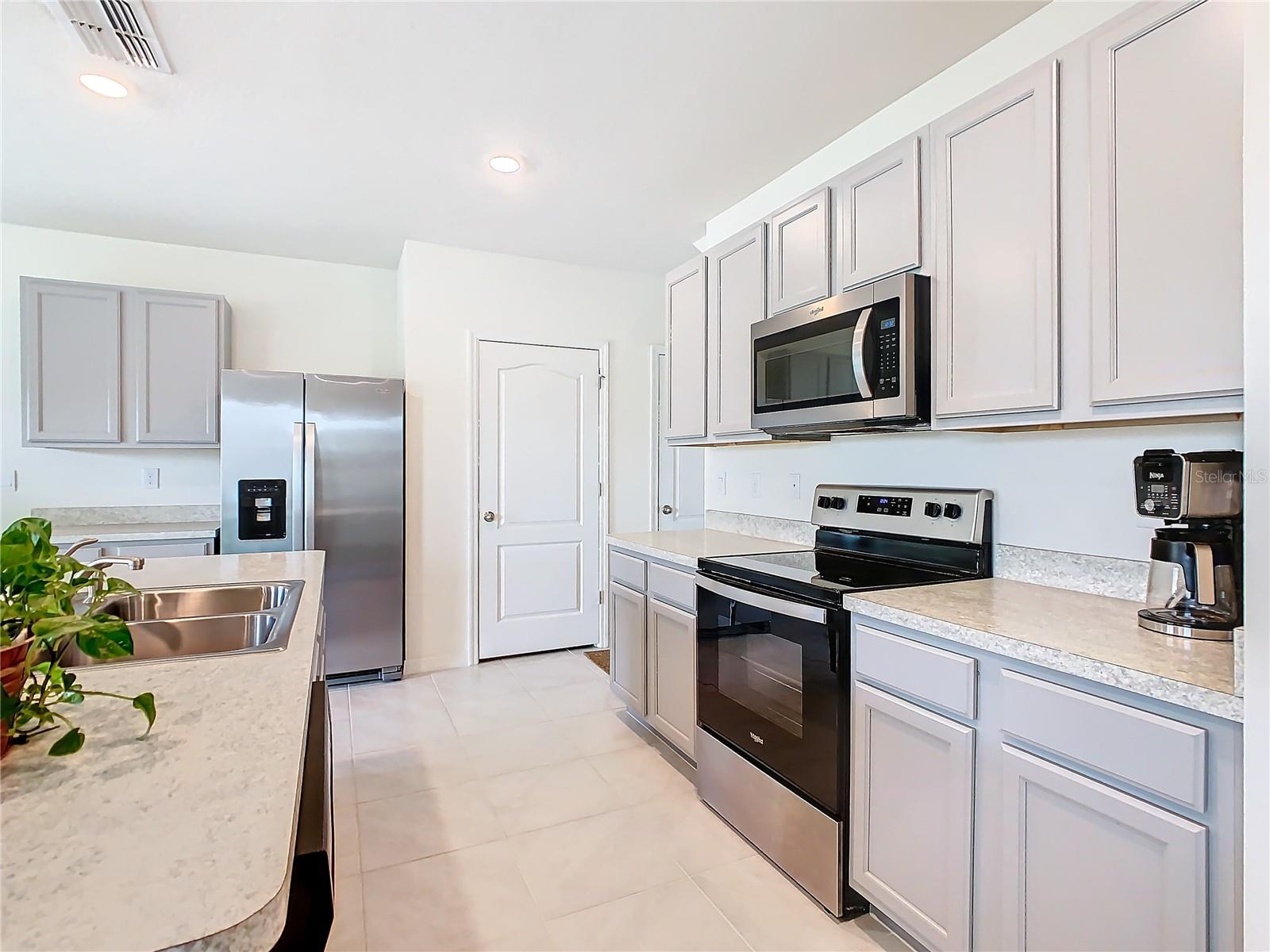 738 CHINOY RD, DAVENPORT, FL, 33837