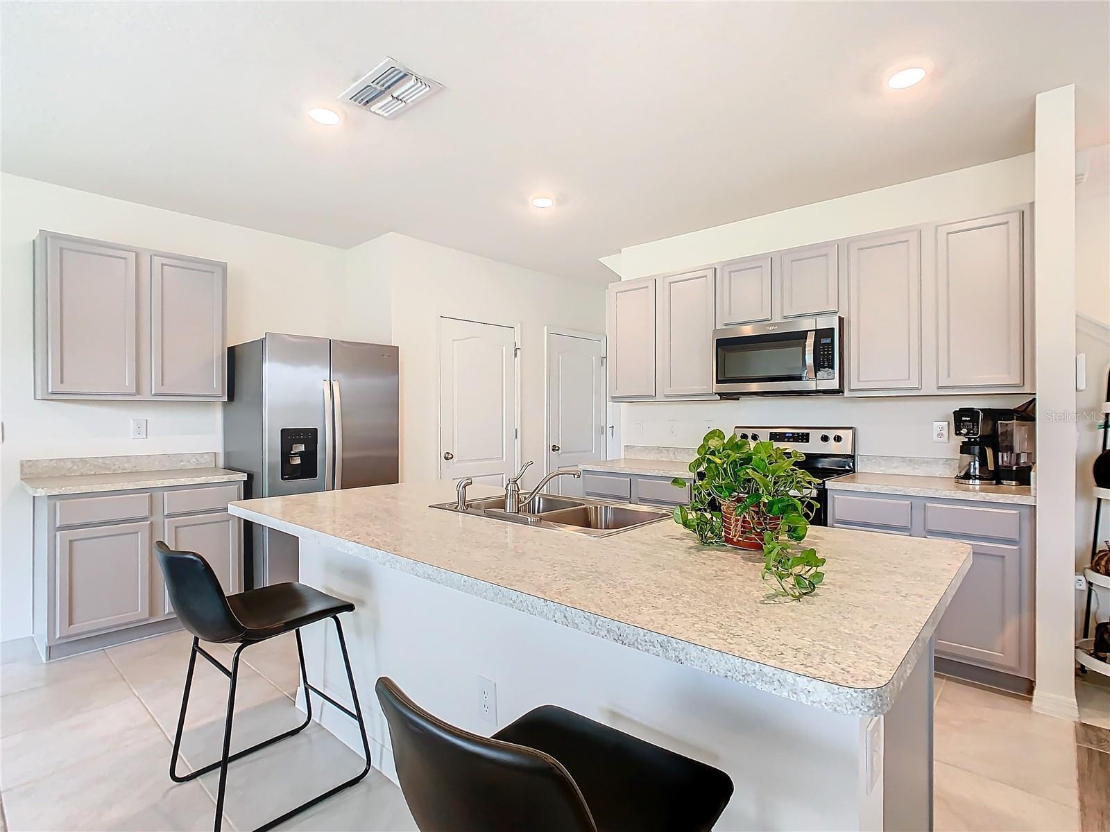 738 CHINOY RD, DAVENPORT, FL, 33837