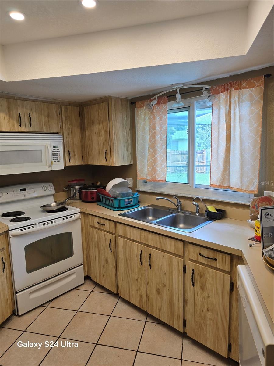 1461 N FELTON ST, DELTONA, FL, 32725
