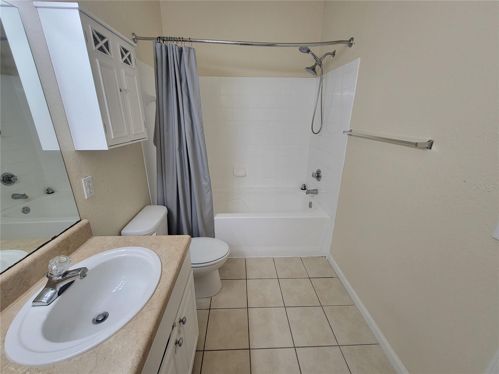4988 NW 43RD AVE #107, GAINESVILLE, FL, 32606