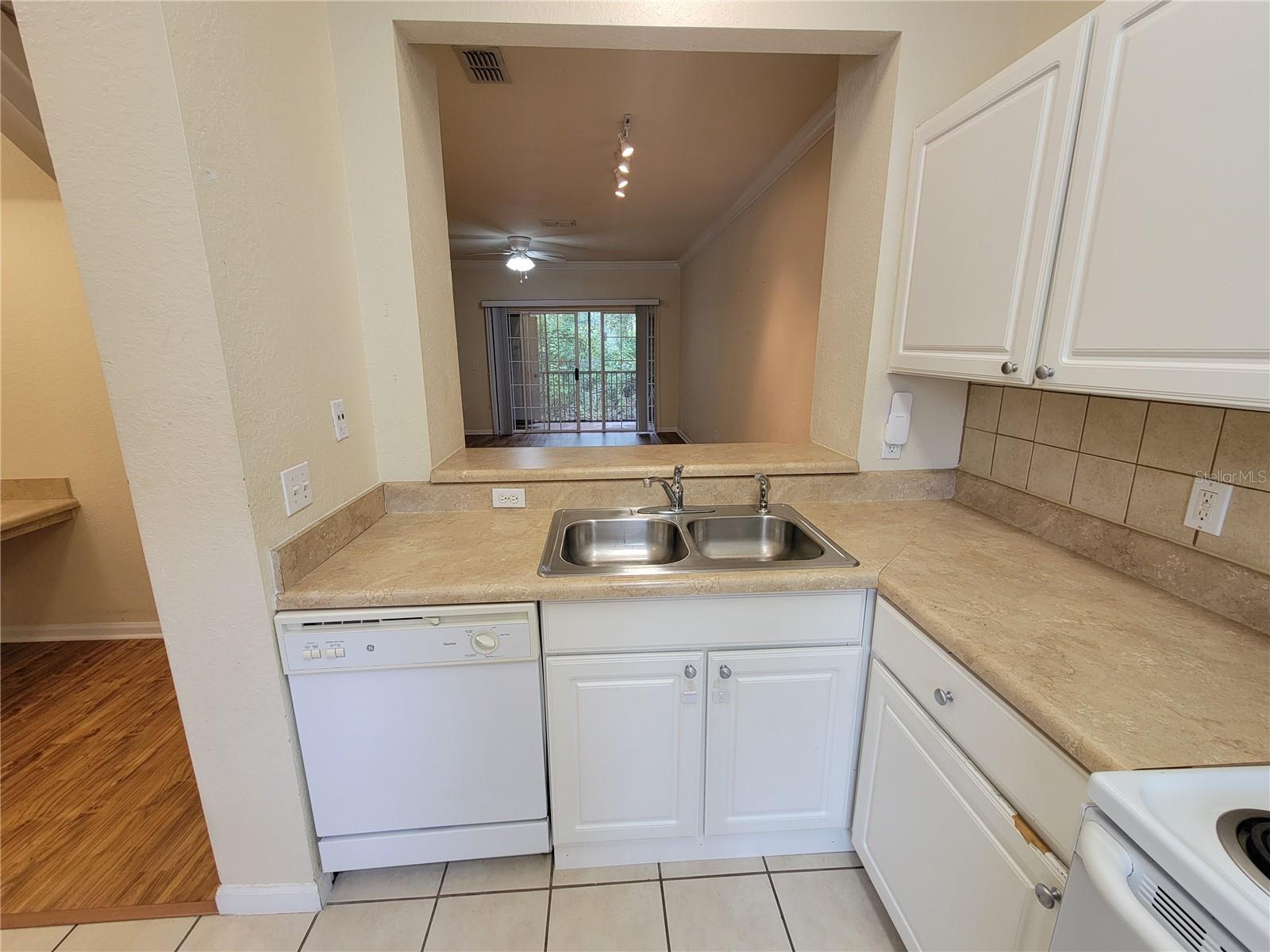 4988 NW 43RD AVE #107, GAINESVILLE, FL, 32606