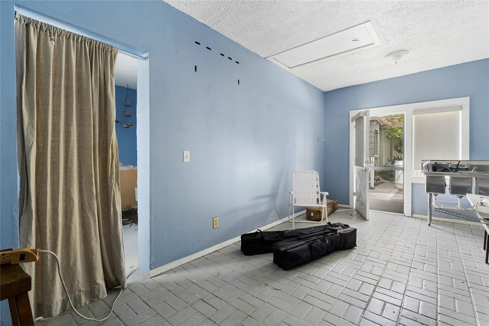 126 ADRIATIC AVE, TAMPA, FL, 33606