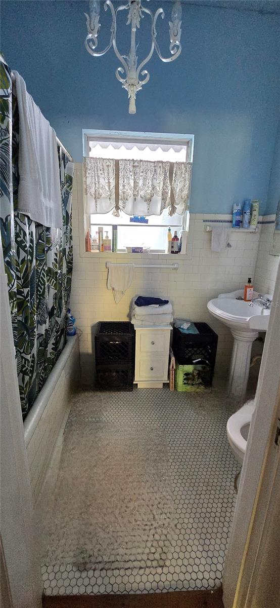 126 ADRIATIC AVE, TAMPA, FL, 33606