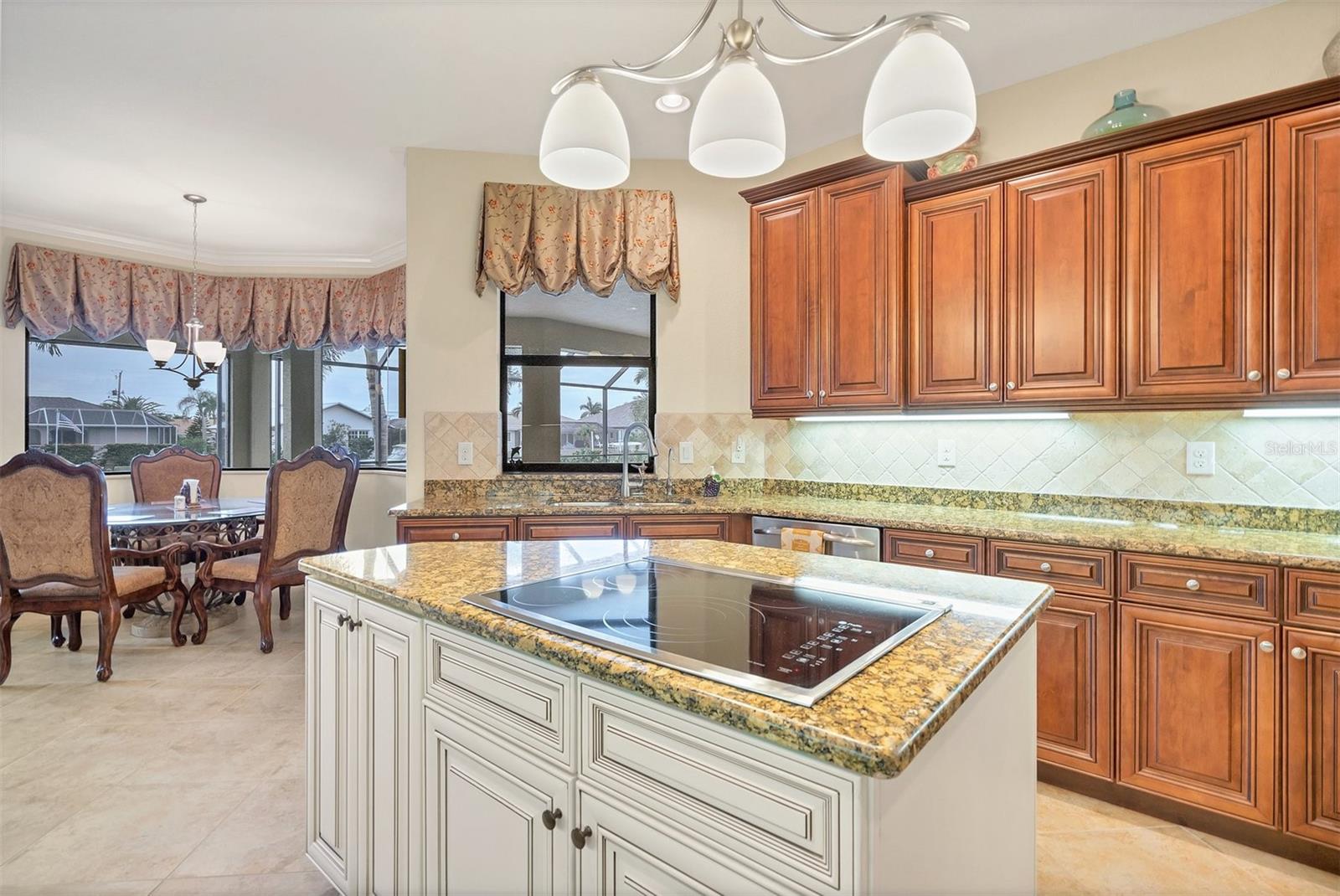 2517 RIO GRANDE DR, PUNTA GORDA, FL, 33950