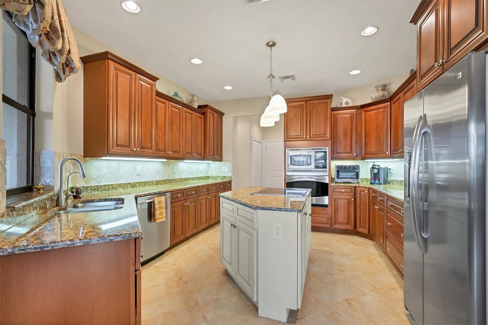 2517 RIO GRANDE DR, PUNTA GORDA, FL, 33950