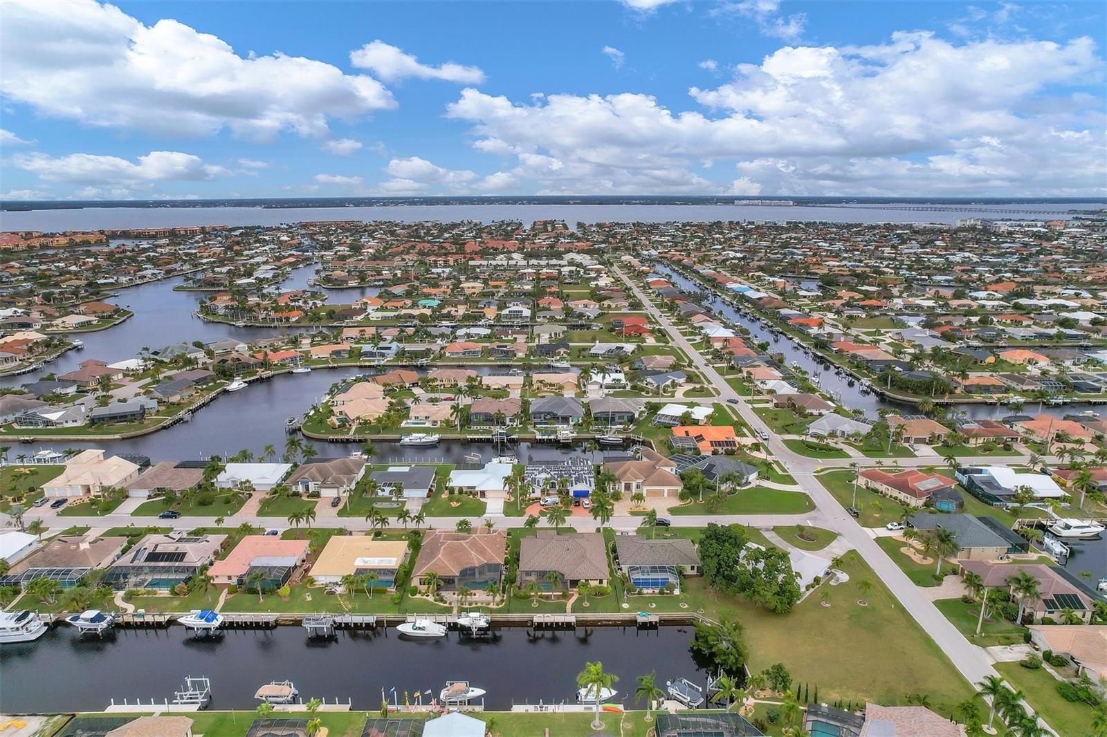 2517 RIO GRANDE DR, PUNTA GORDA, FL, 33950