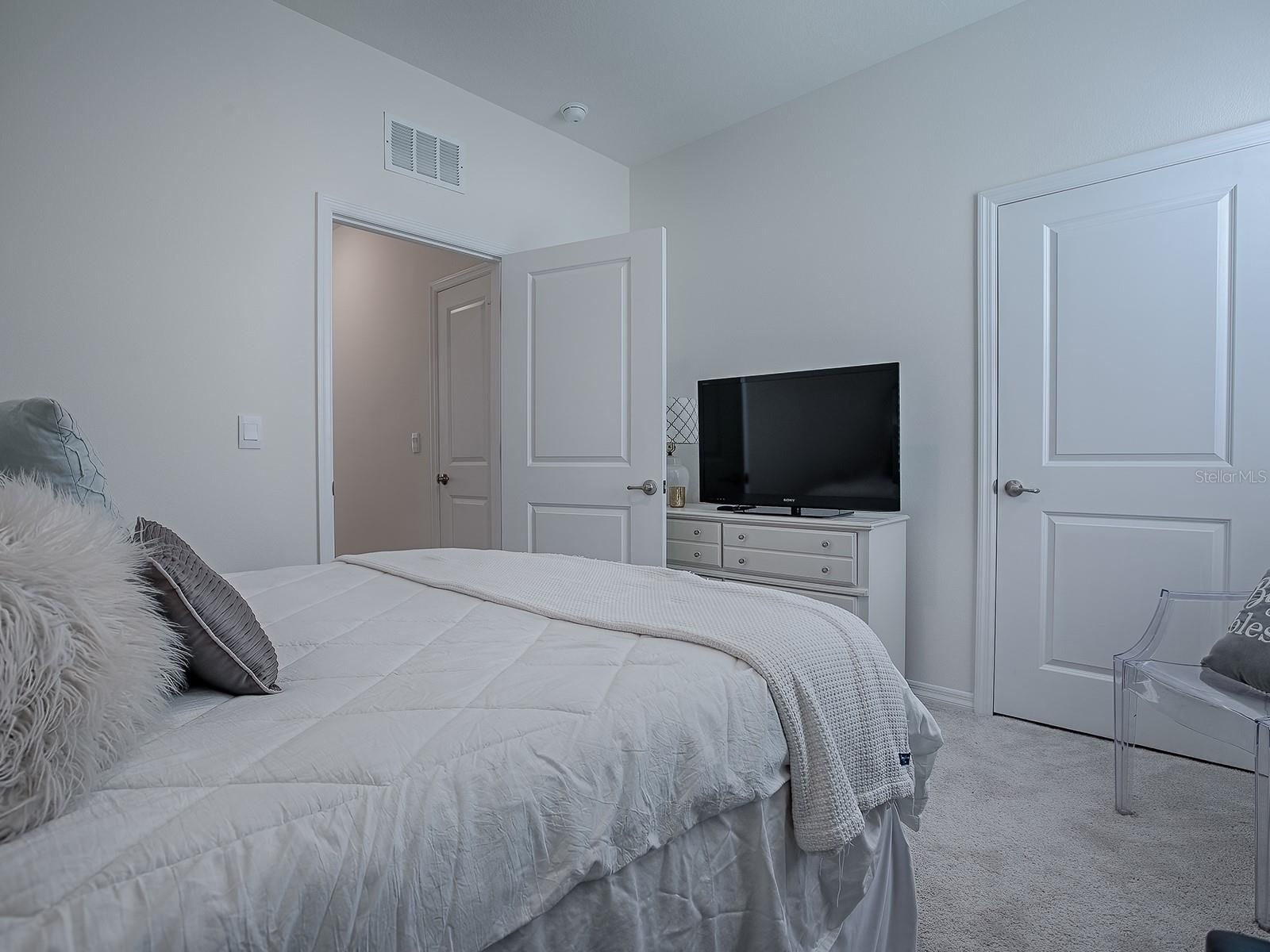 5035 STOKES WAY, WILDWOOD, FL, 34785