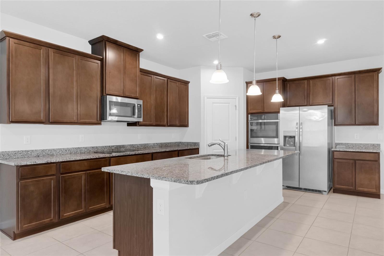 389 SIESTA VISTA CT, DAVENPORT, FL, 33896