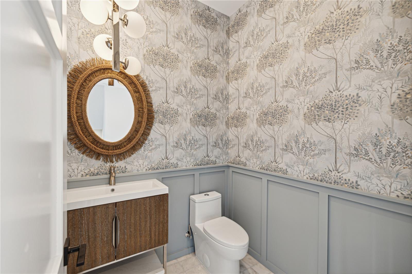 L4948173 Property Photo