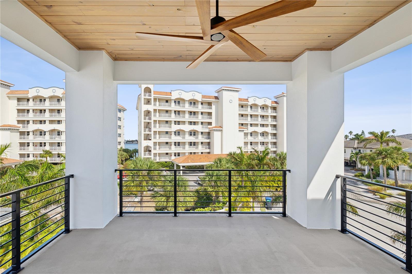 L4948173 Property Photo