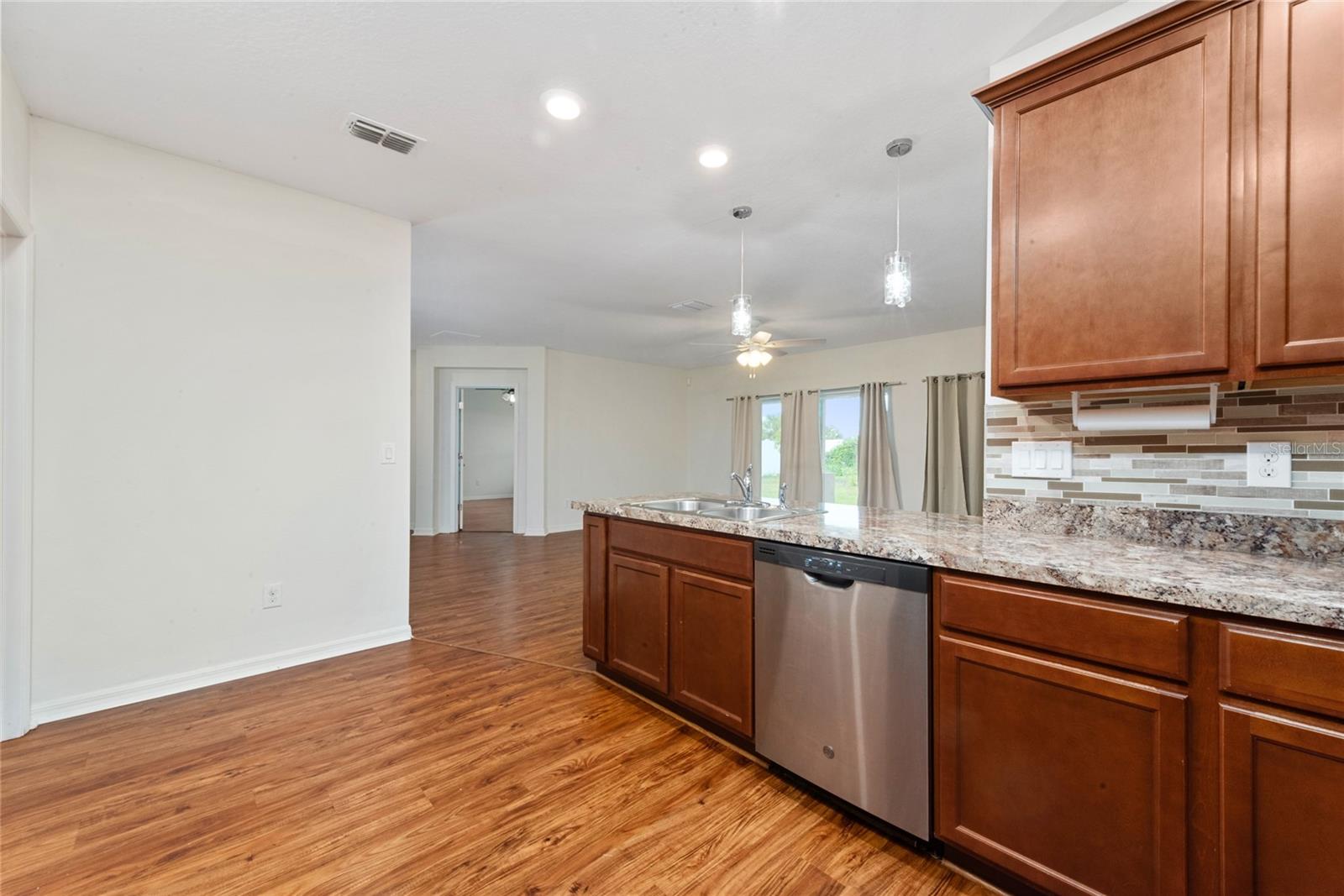 308 BLUE LAKE CIR, KISSIMMEE, FL, 34758