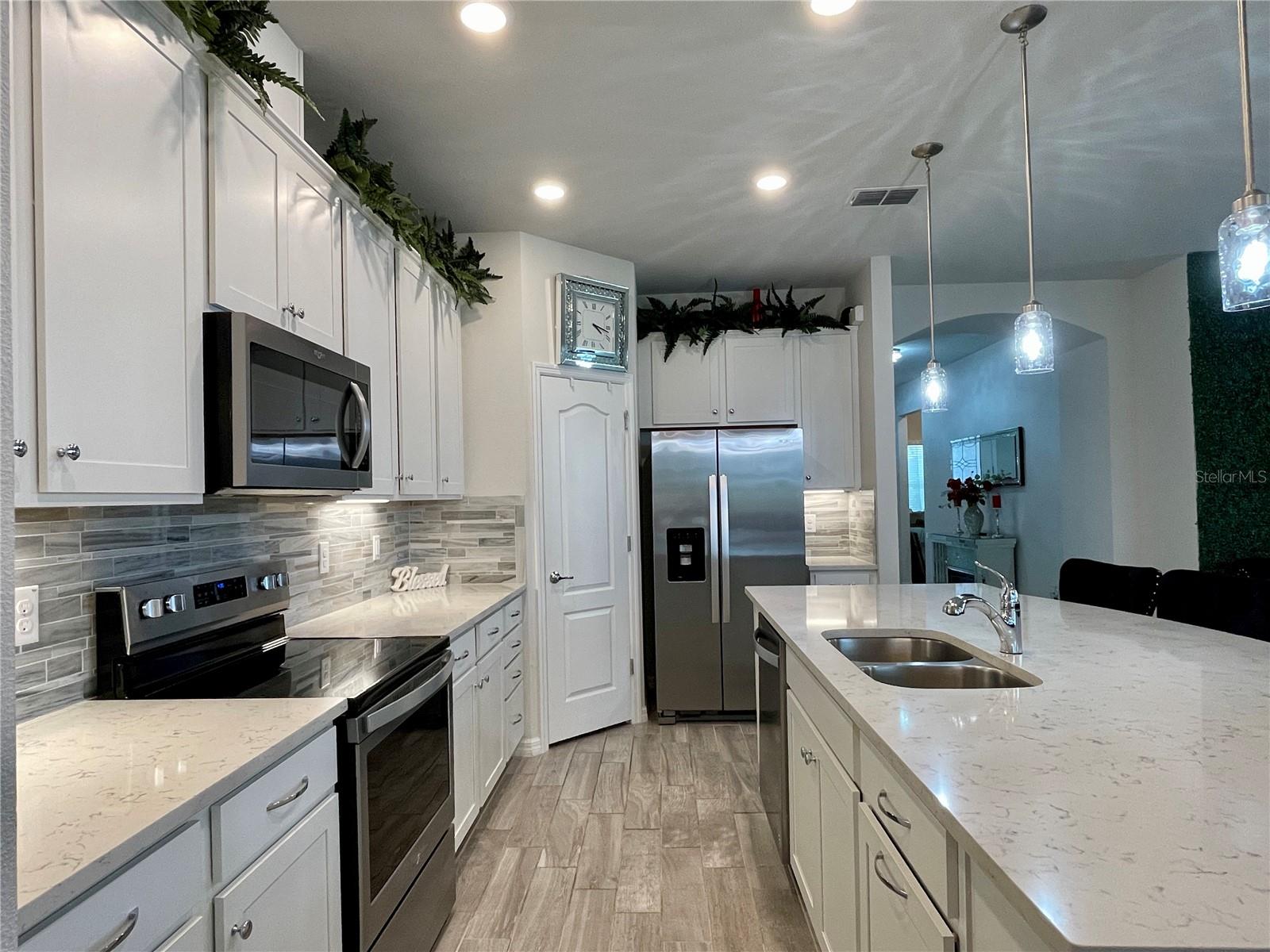 9684 IBIS GROVE BLVD, WESLEY CHAPEL, FL, 33545