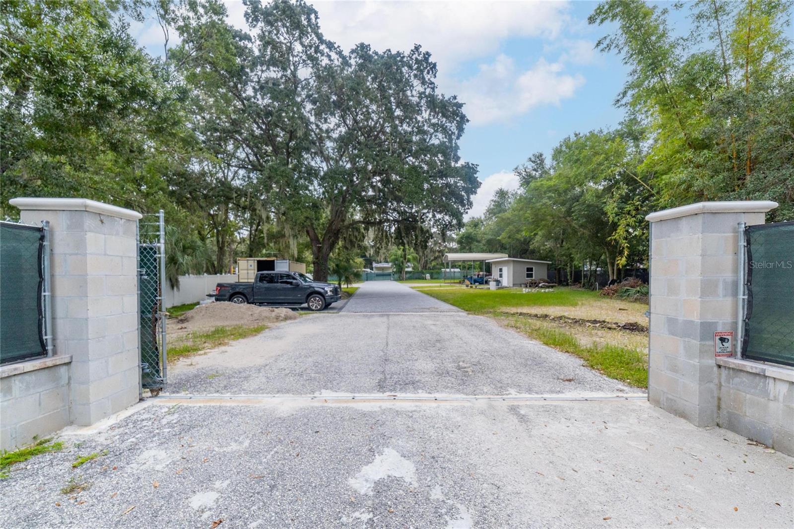 201 S LAKEWOOD DR, BRANDON, FL, 33511