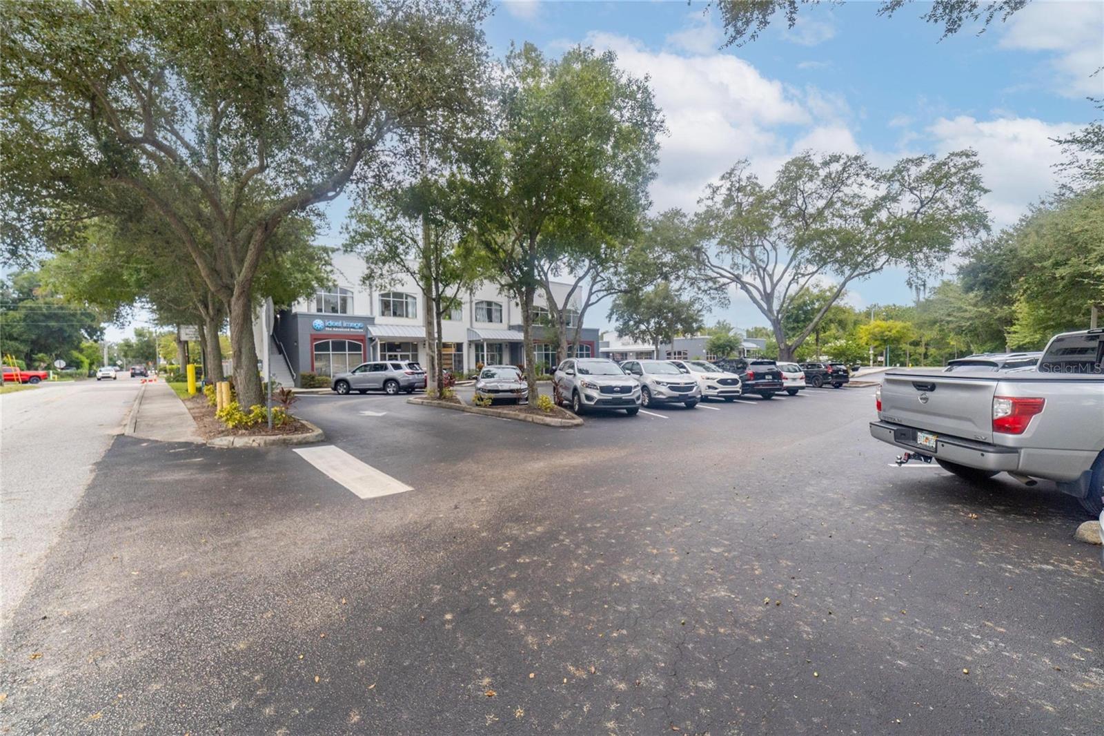 201 S LAKEWOOD DR, BRANDON, FL, 33511