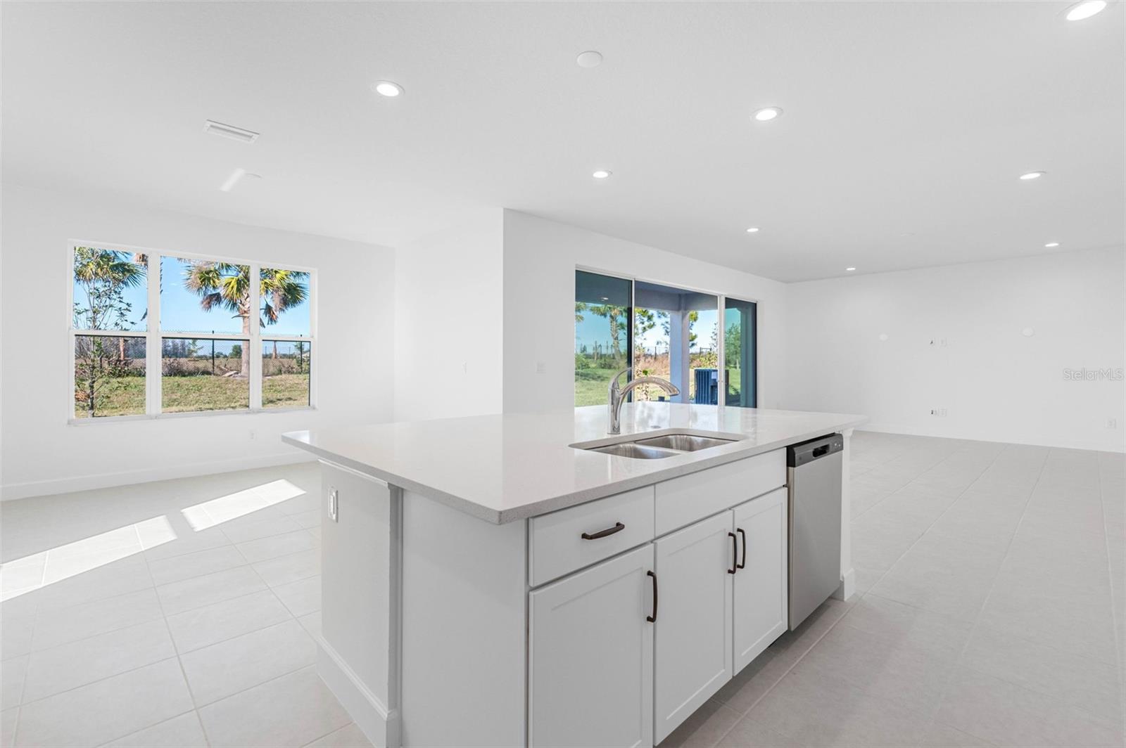 32707 TAMARIND GROVE LN, WESLEY CHAPEL, FL, 33543