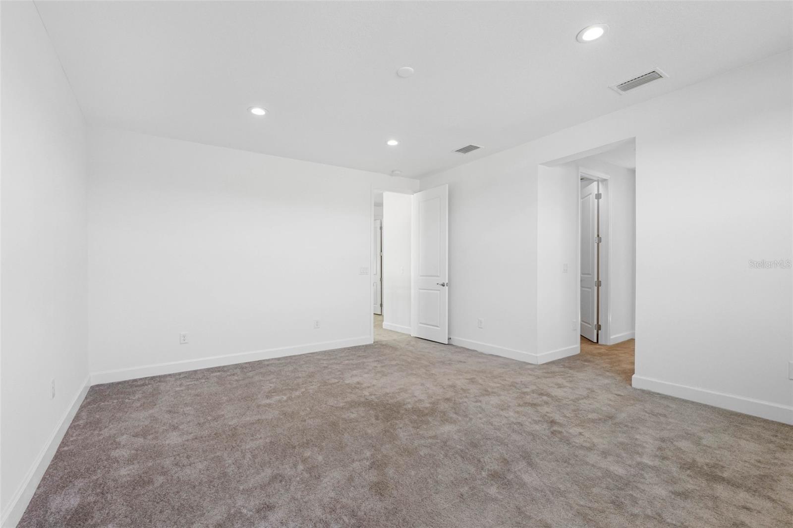 32707 TAMARIND GROVE LN, WESLEY CHAPEL, FL, 33543