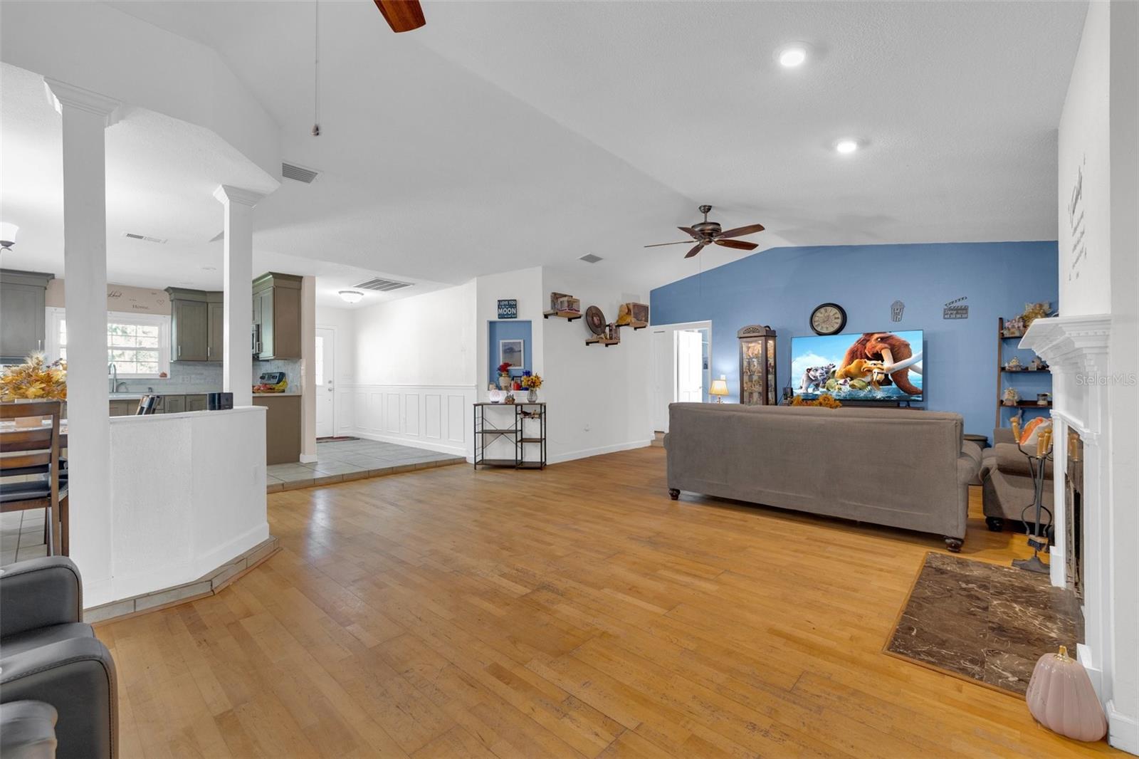 2070 LA VALLEY LN, DELAND, FL, 32720