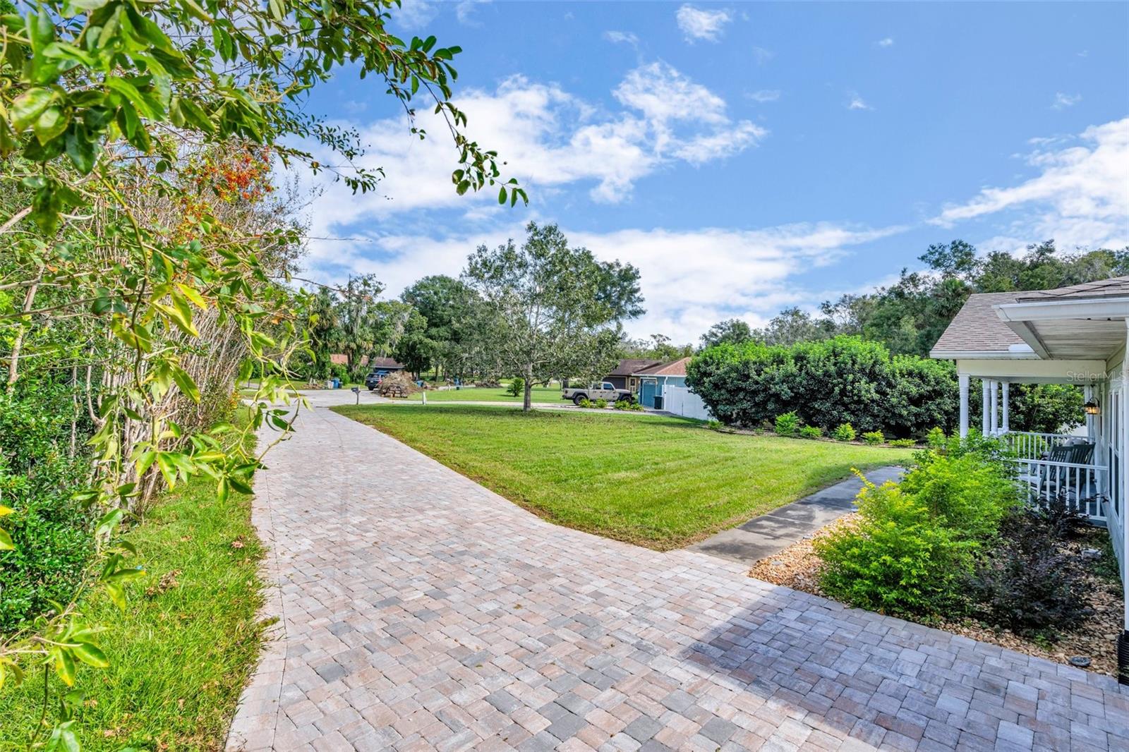 2070 LA VALLEY LN, DELAND, FL, 32720