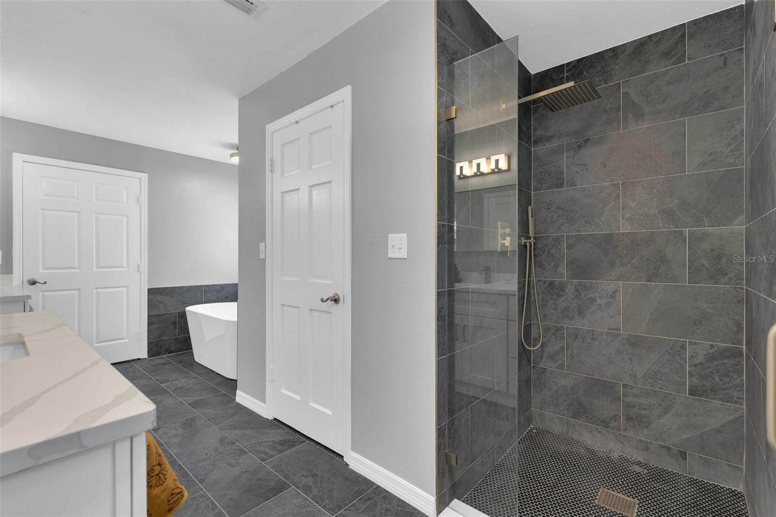 2070 LA VALLEY LN, DELAND, FL, 32720