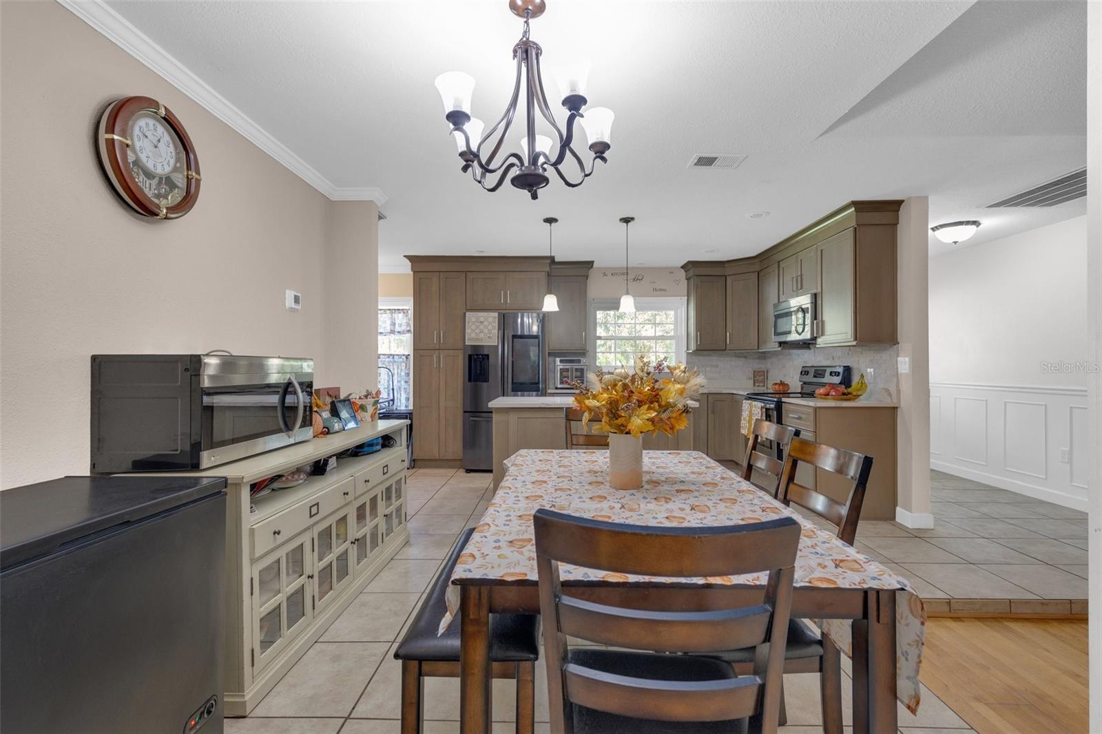 2070 LA VALLEY LN, DELAND, FL, 32720