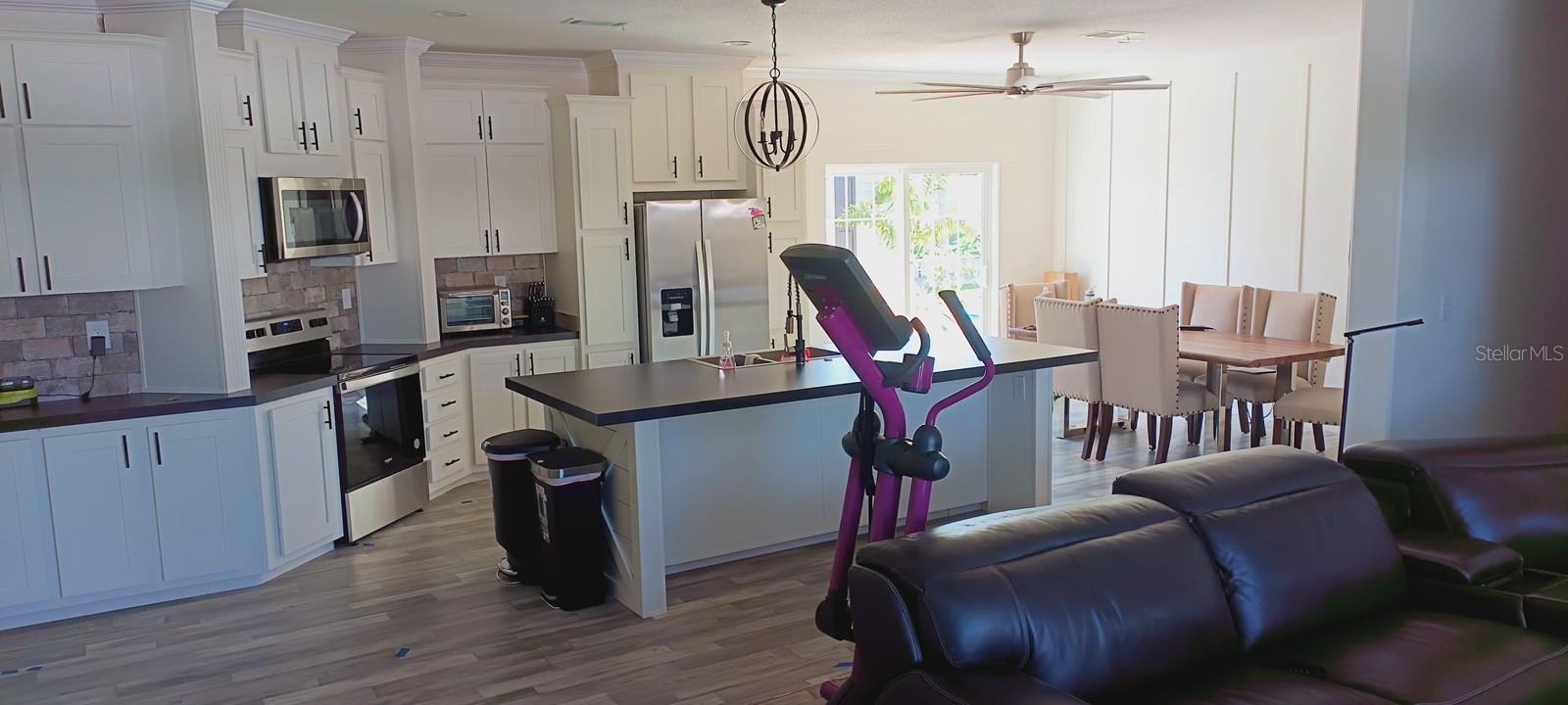12701 126TH AVE #220, LARGO, FL, 33774