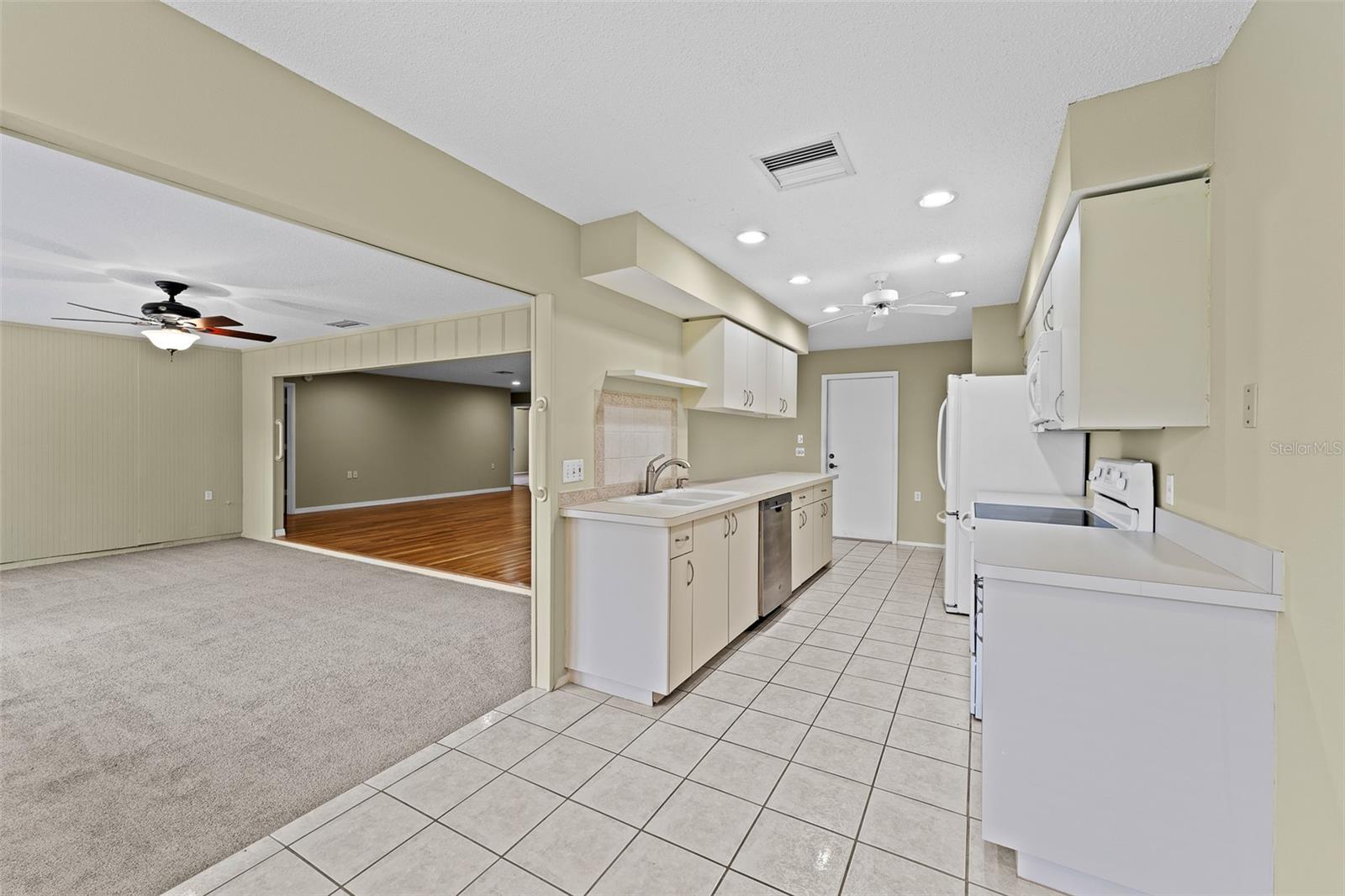 9015 WARWICK LN, NEW PORT RICHEY, FL, 34655