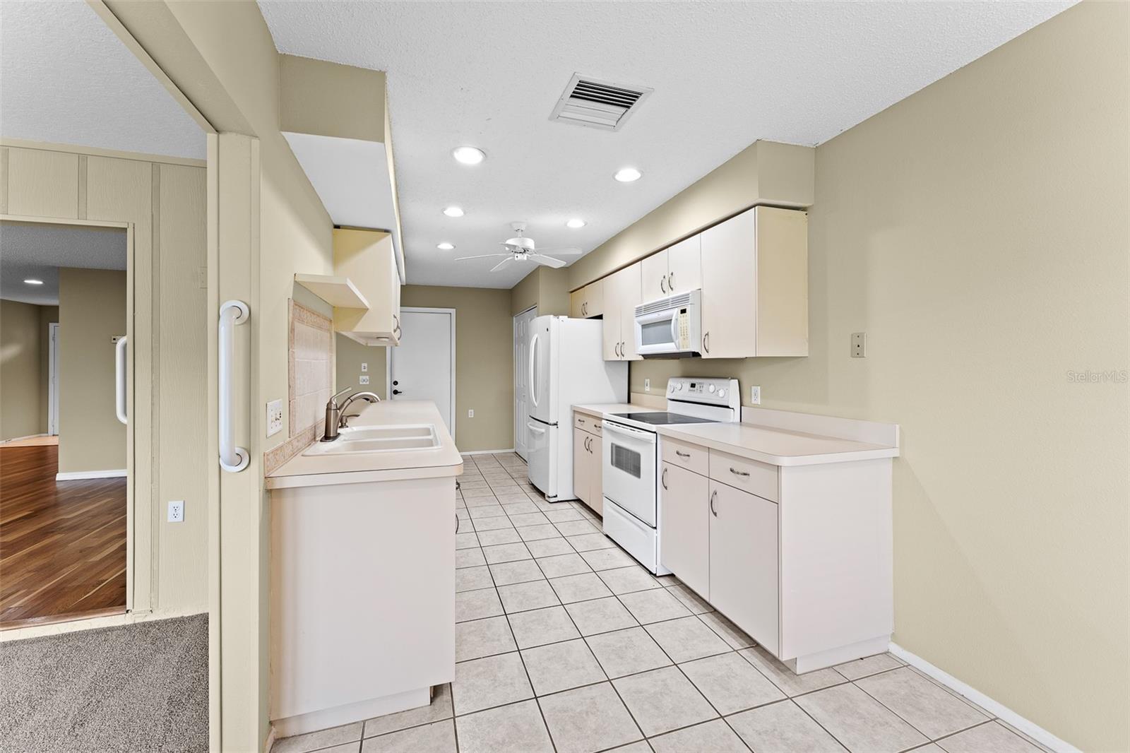 9015 WARWICK LN, NEW PORT RICHEY, FL, 34655