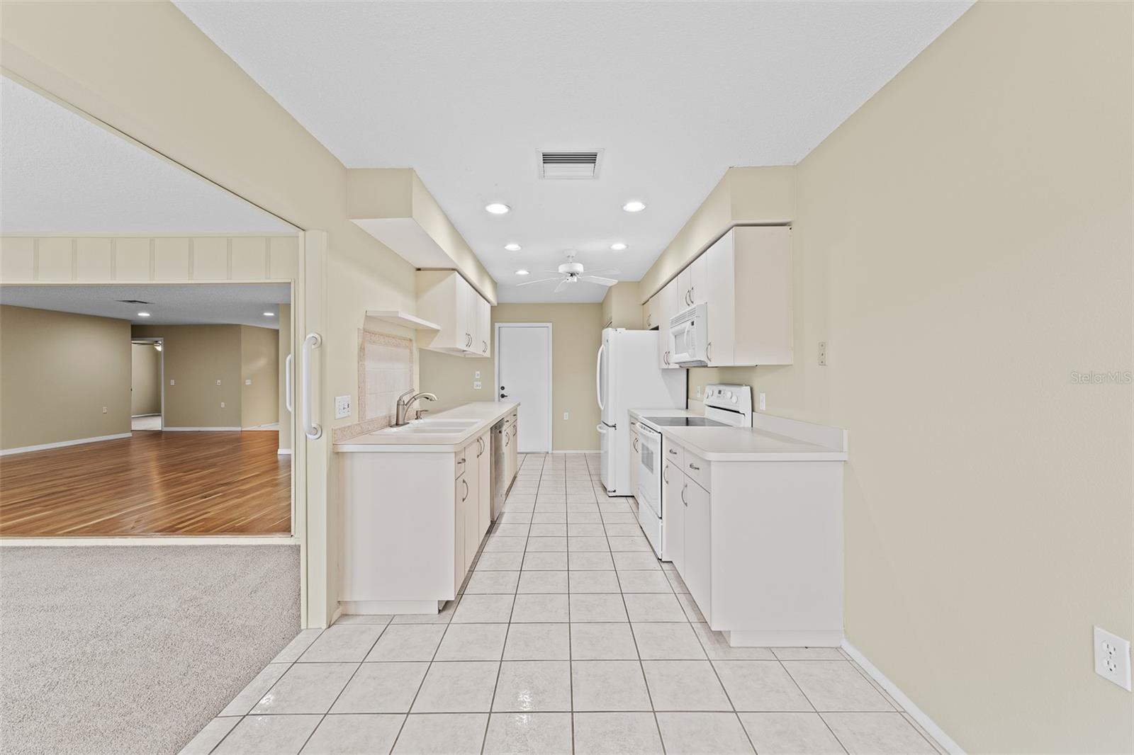 9015 WARWICK LN, NEW PORT RICHEY, FL, 34655