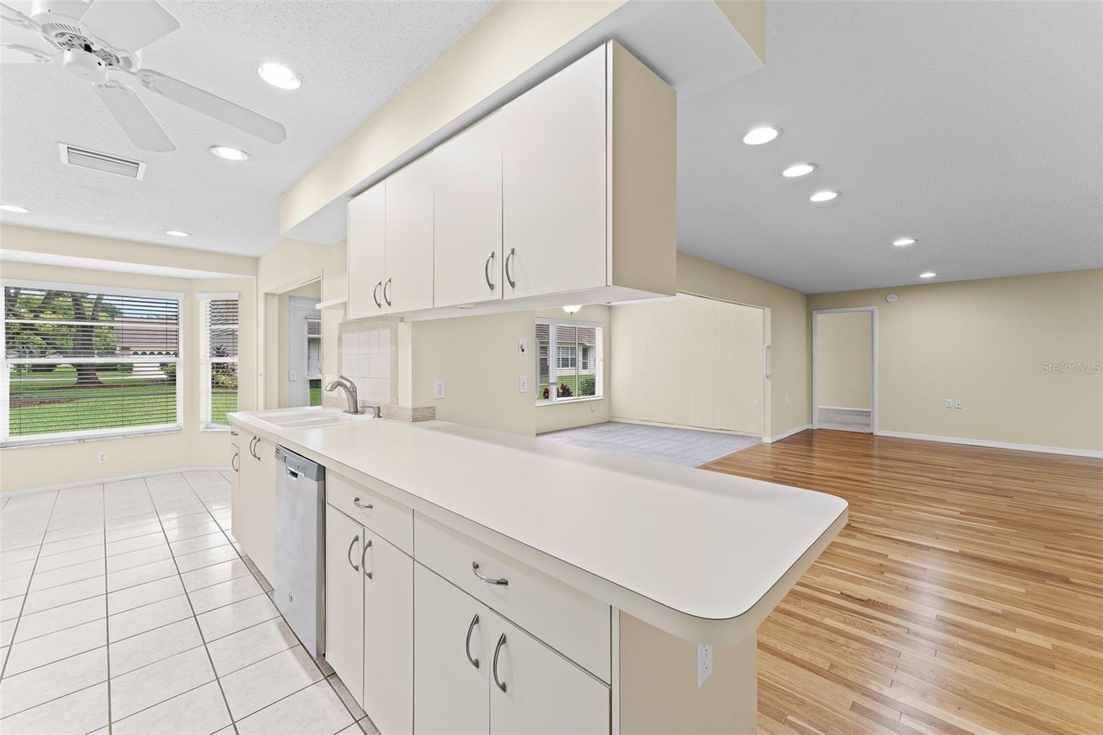 9015 WARWICK LN, NEW PORT RICHEY, FL, 34655