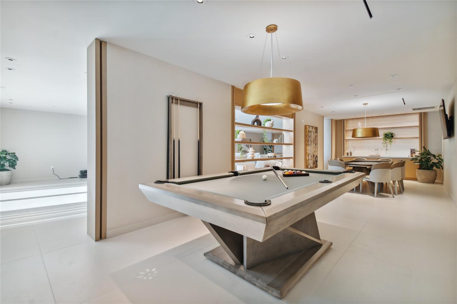1020 SUNSET POINT RD #412, CLEARWATER, FL, 33755