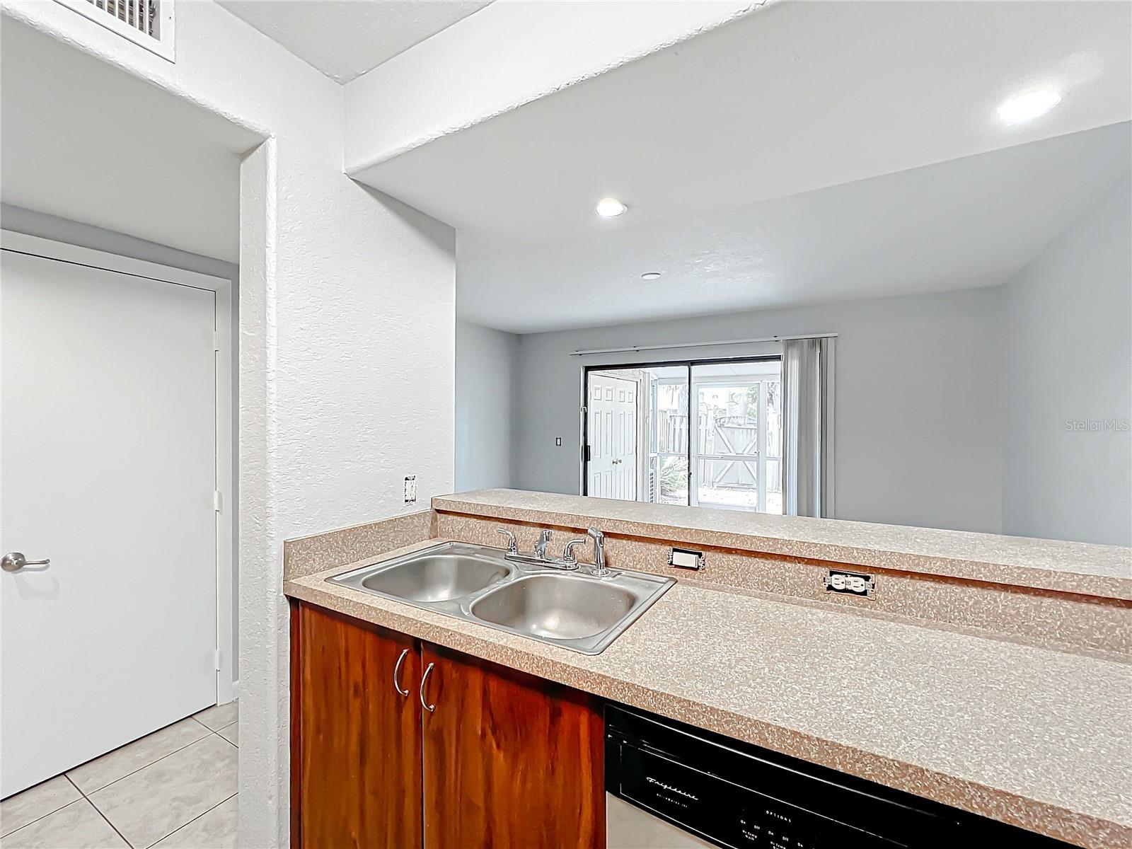 4946 25TH ST W #103, BRADENTON, FL, 34207