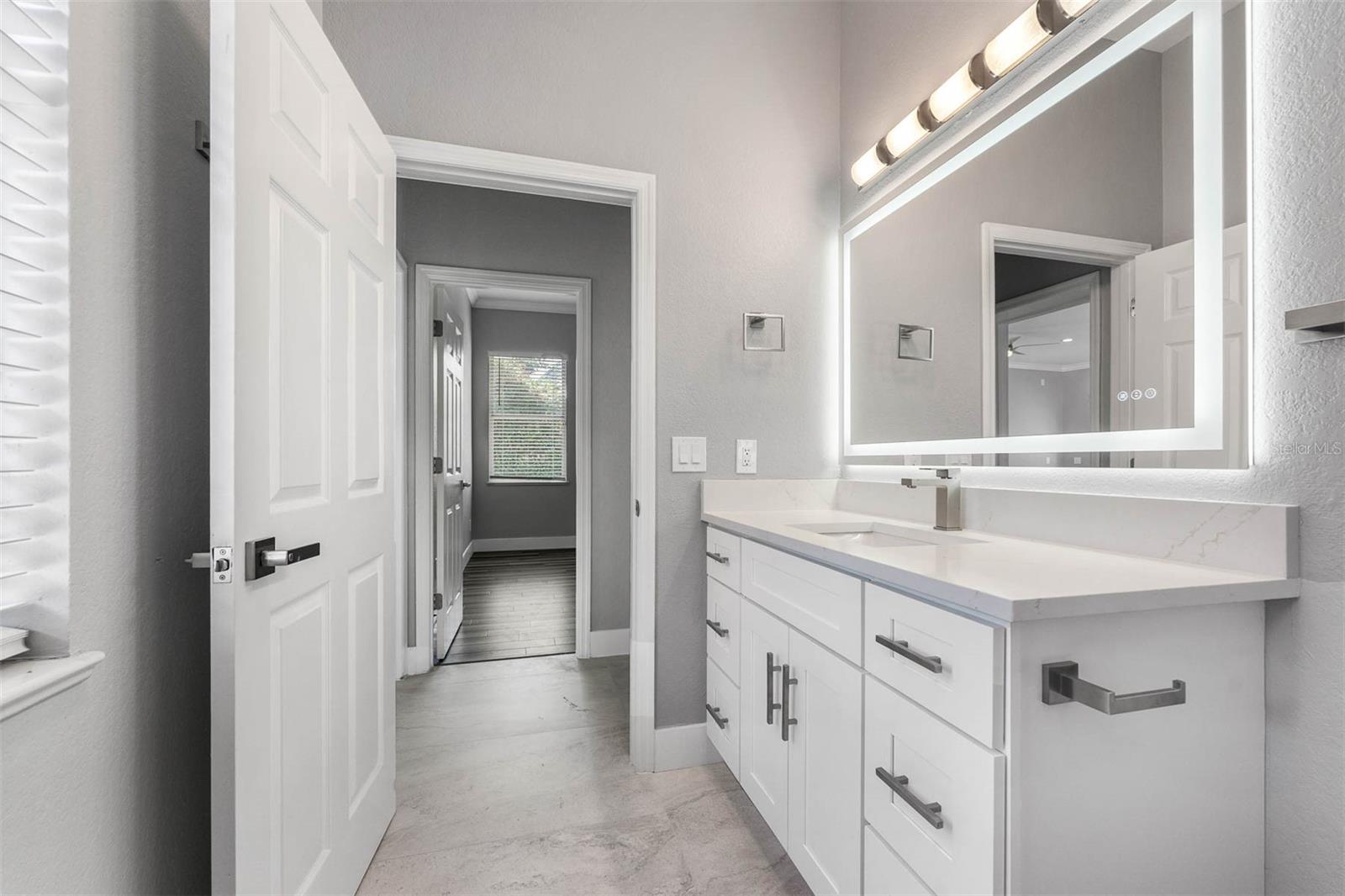 9120 S BAY DR, ORLANDO, FL, 32819