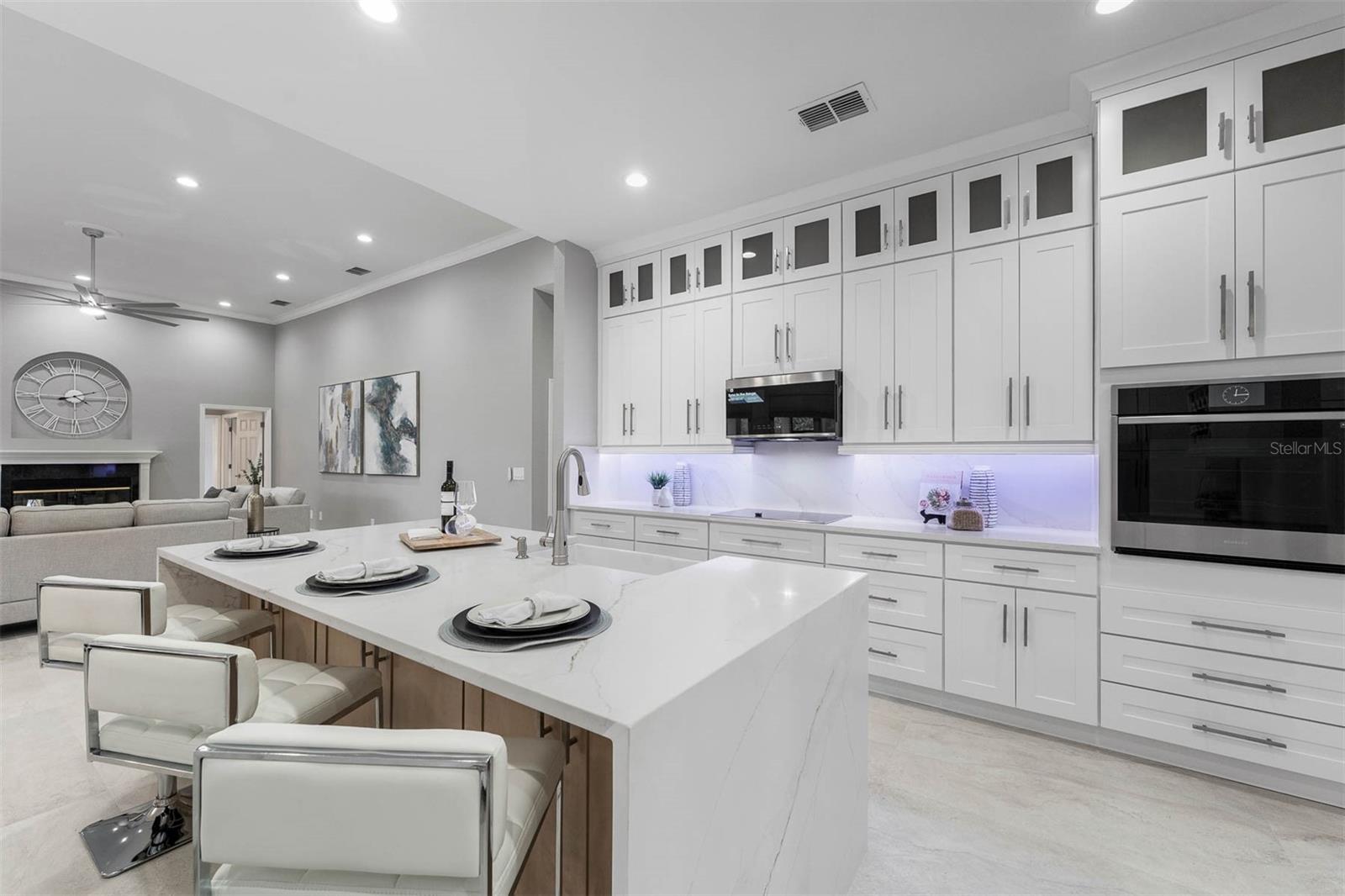 9120 S BAY DR, ORLANDO, FL, 32819