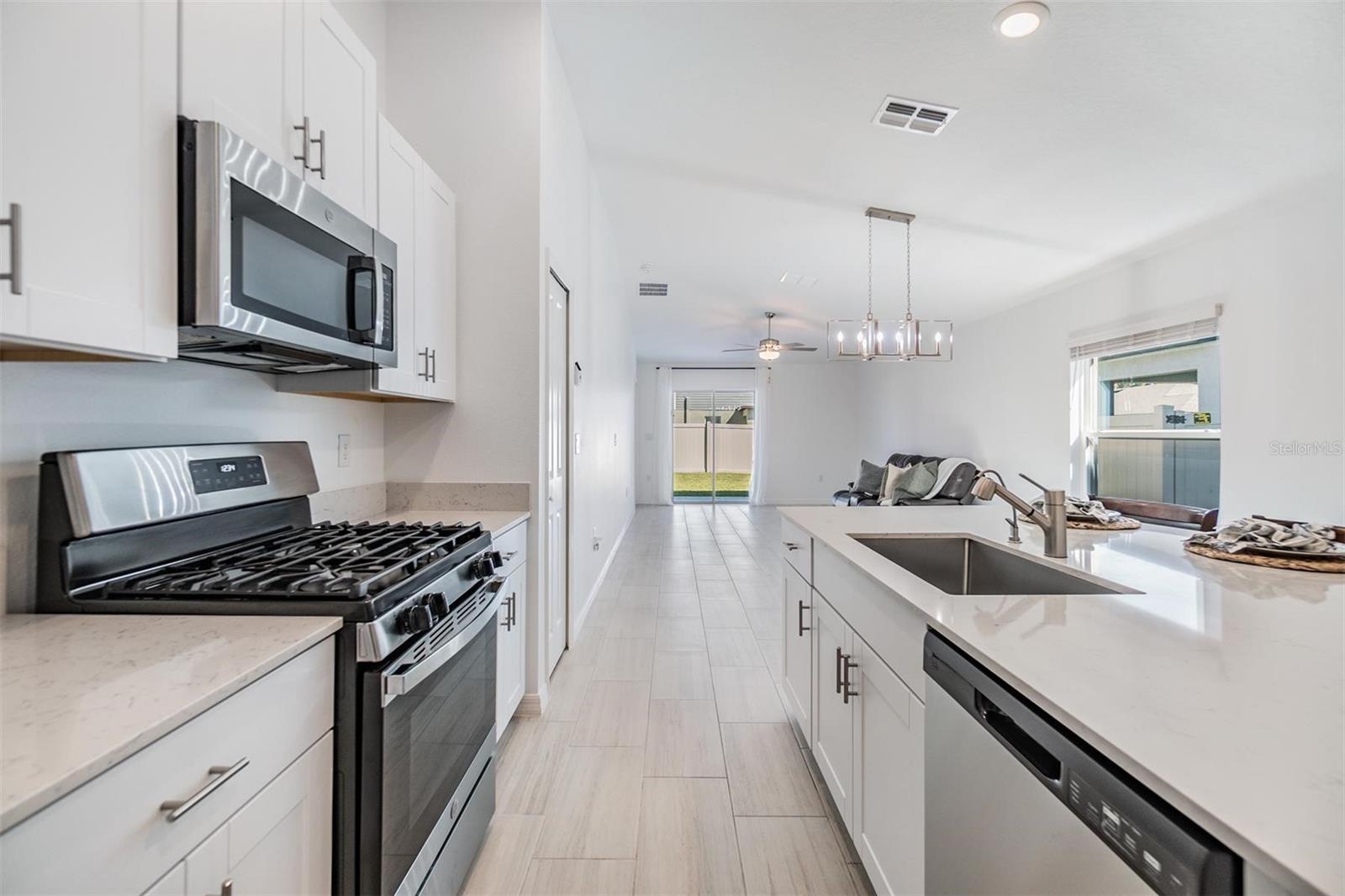 11099 FLOURISH DR, LAND O LAKES, FL, 34637