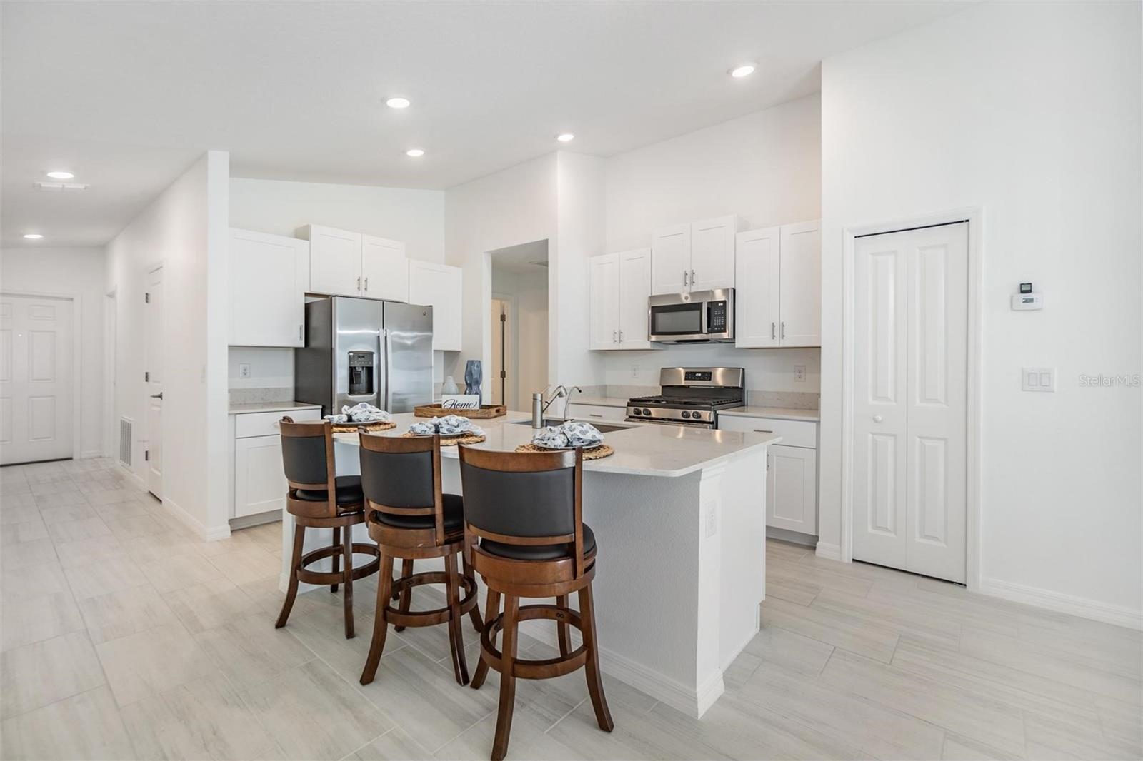 11099 FLOURISH DR, LAND O LAKES, FL, 34637