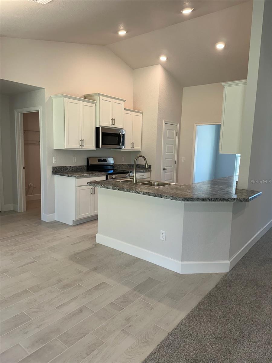12283 IPSWICH SPARROW RD, WEEKI WACHEE, FL, 34614