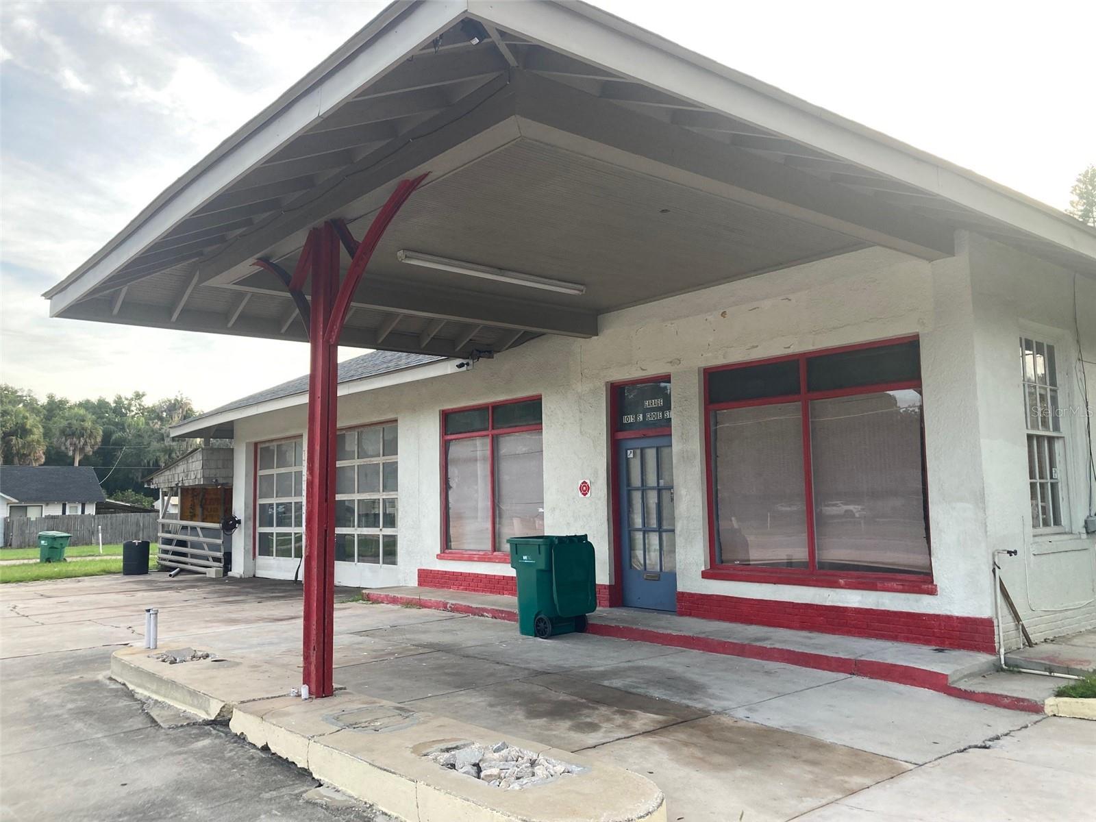 1015 S GROVE ST, EUSTIS, FL, 32726
