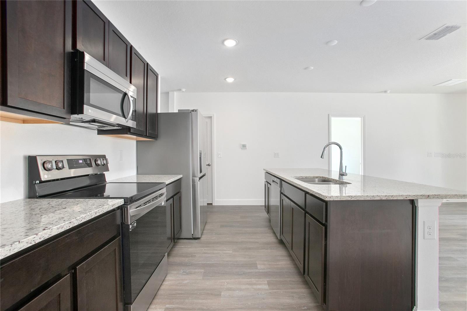 2126 7TH AVE, DELAND, FL, 32724